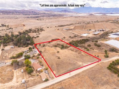 Photo of 0 Winters Ln, Riverside, CA 92504 (MLS # DW25187941) Photo of 0 Winters Ln, Riverside, CA 92504 (MLS # DW25187941)