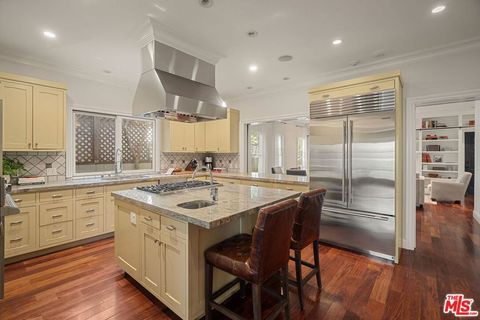 3457 Maplewood Avenue Los Angeles CA 90066