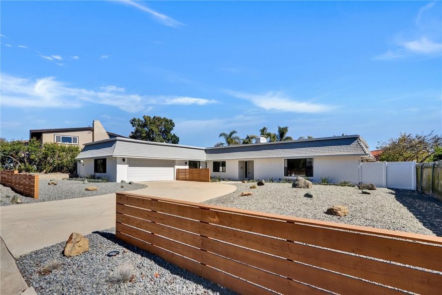 Modern coastal elegance in a prime La Jolla location! Tucked on a quiet street, this stunning single-story home sits on a spacious ~9,900 sq ft lot with 5 beds, 3 baths (incl. bonus suite) and approx. 2,847 sq ft of beautifully remodeled living space. New kitchen features Shaker-style soft-close cabinets, quartz countertops, countertop-to-ceiling backsplash, under cabinet lights, and stainless steel appliances. New baths, floors, paint, doors, and lighting throughout. The inviting primary suite offers a dual-sink vanity, freestanding tub, and frameless shower. 
Enjoy skylights, a cozy gas fireplace, peek-a-boo mountain views. Front yard features drought-tolerant landscaping with Wi-Fi–controlled drip irrigation and lighting, while the backyard offers artificial turf for a low-maintenance outdoor living. Finished garage with epoxy floors and long driveway. Brand-new energy-efficient heat pump HVAC system and ducts. New Dual Paned Windows. No HOA. Minutes to beaches, UCSD, and top-rated La Jolla schools.
Link to video & 3D Matterport & more info: (https://blueskypixs.hd.pics/5515-Thunderbird-Ln/idx)