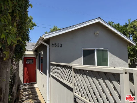 MLS: 26865641