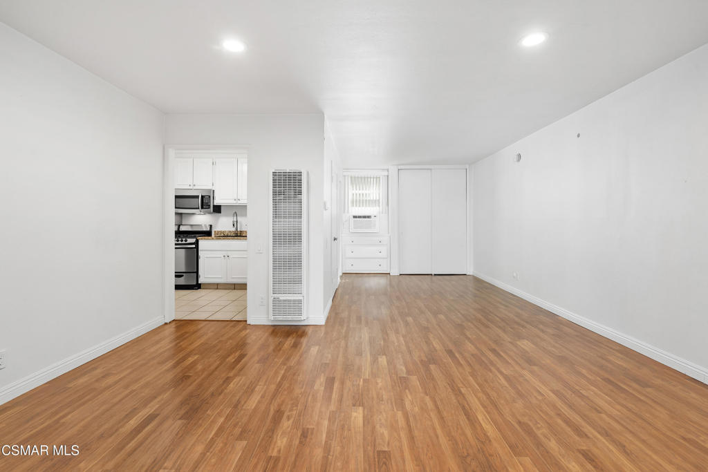 31567 Lindero Canyon Road 6