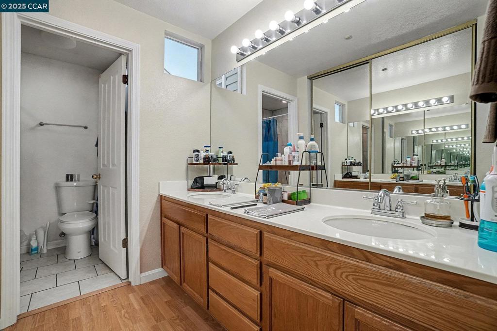 CRYSTAL POINTE - Residential