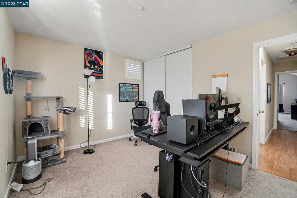 CRYSTAL POINTE - Residential