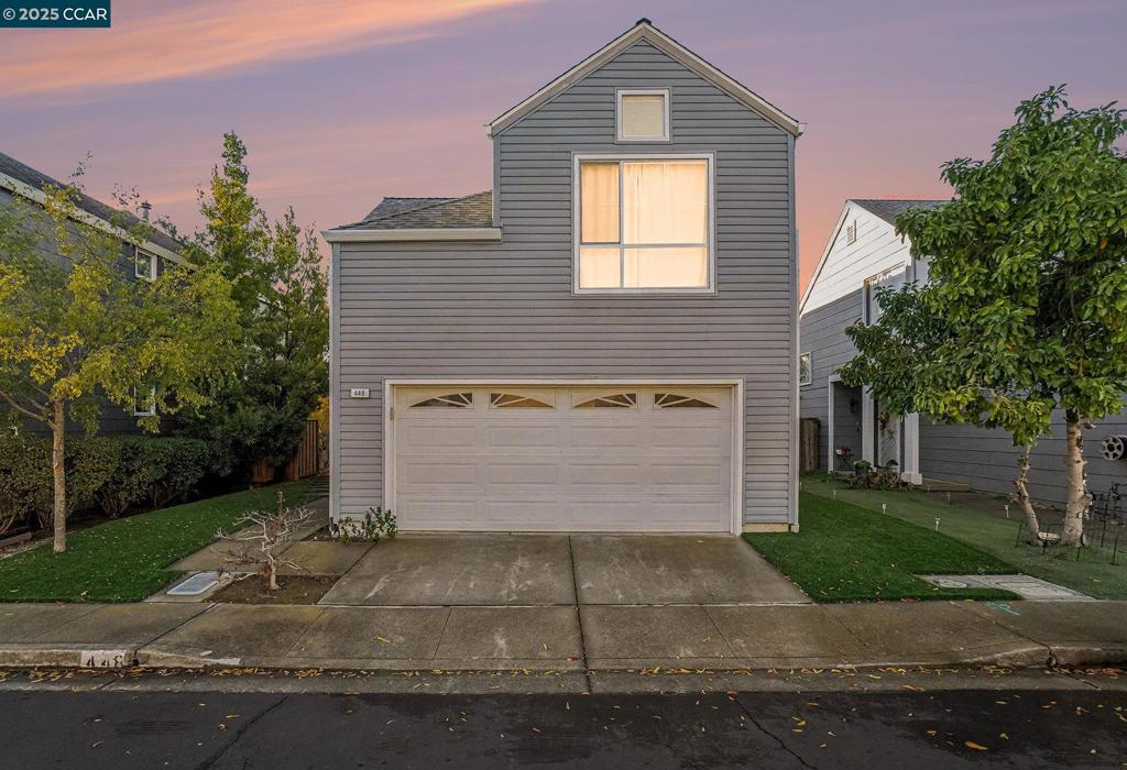 CRYSTAL POINTE - Residential