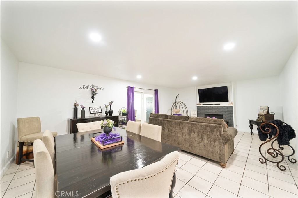 371 S Alexander Avenue