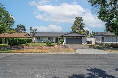 Photo of 371 S Alexander Avenue, Upland, CA 91786 (MLS # WS25269897)