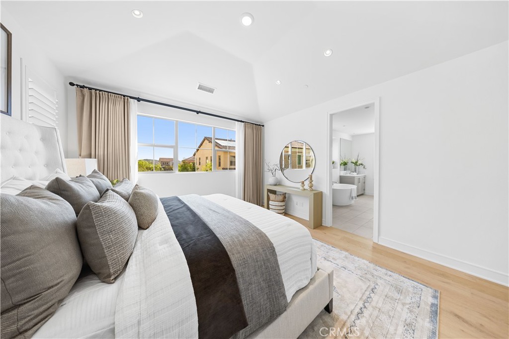 Fresco - Residential