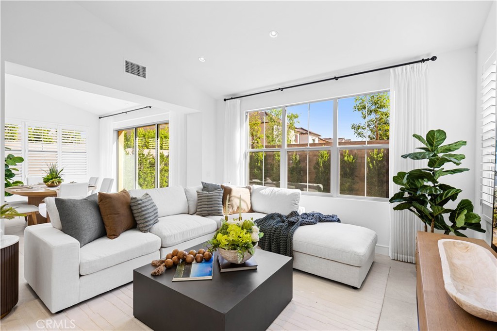 Fresco - Residential