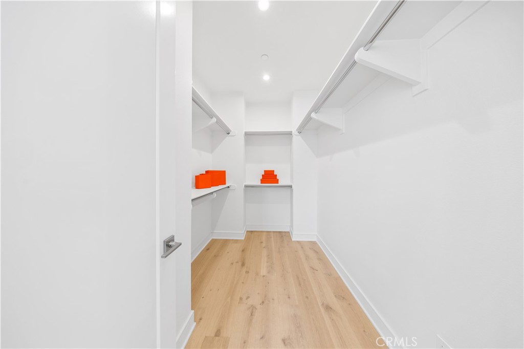 Fresco - Residential