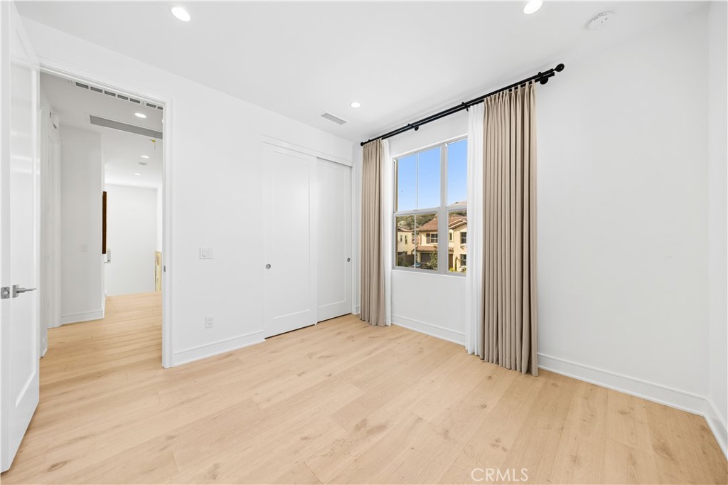 Fresco - Residential