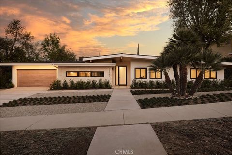 Photo of 23740 Killion Street, Woodland Hills, CA 91367 (MLS # TR25277863)