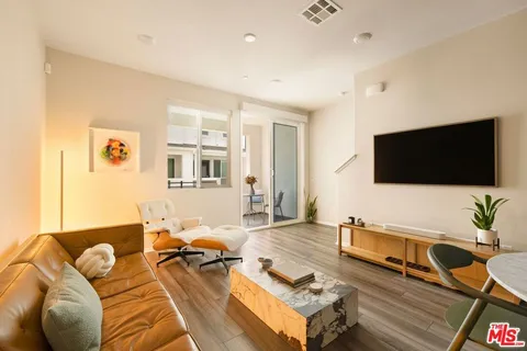 MLS: 26803203
