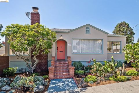 Photo of 5439 Barrett Ave Ave, El Cerrito, CA 94530 (MLS # 41140659)