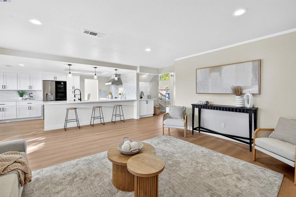 CANYON CREST - Residential