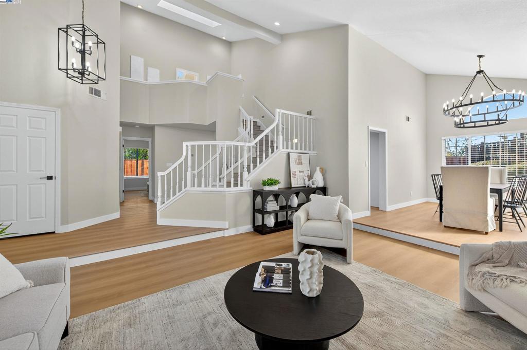 CANYON CREST - Residential