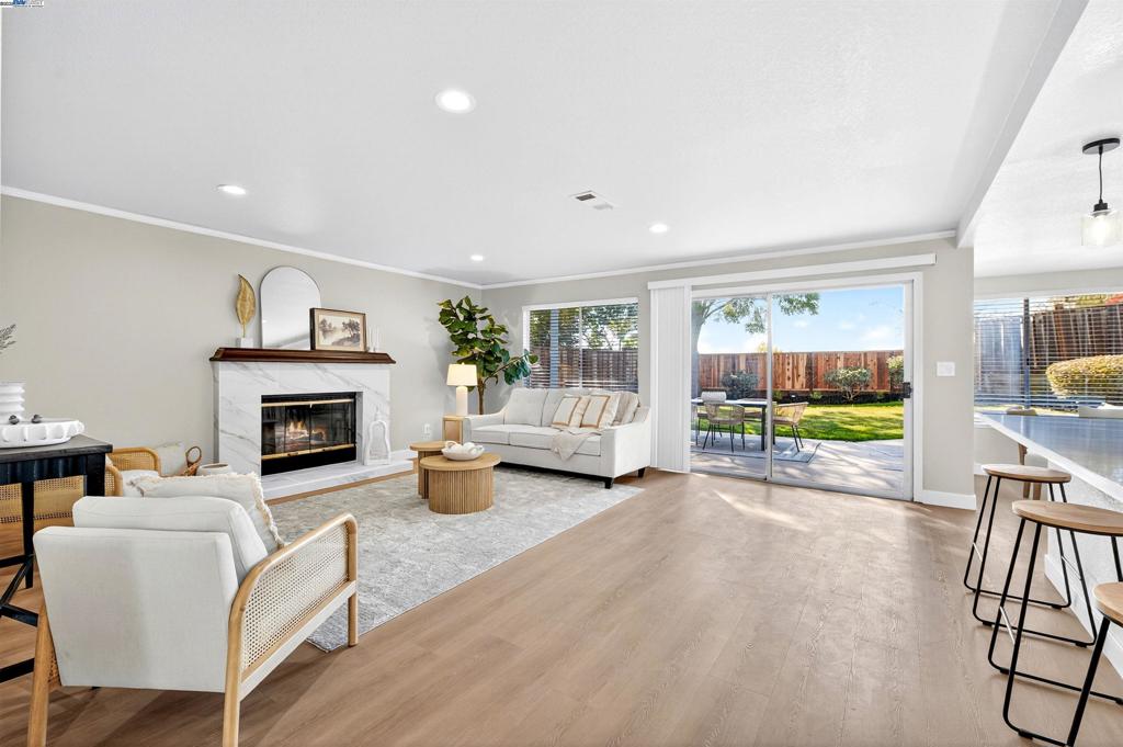 CANYON CREST - Residential