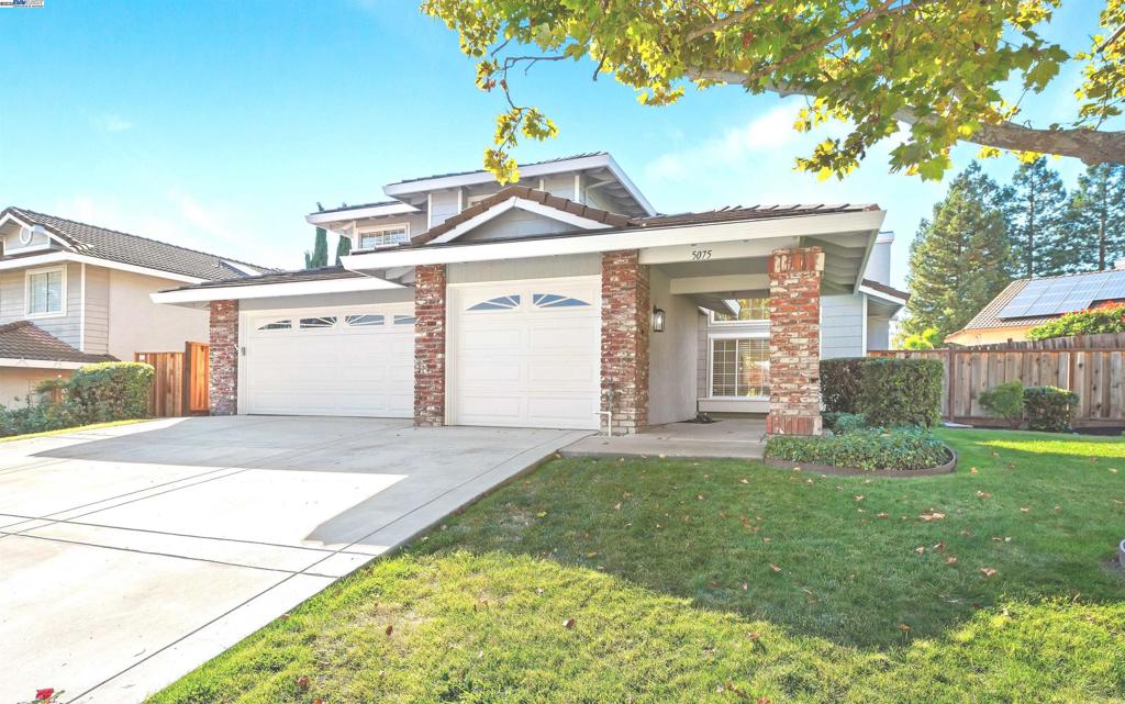 CANYON CREST - Residential