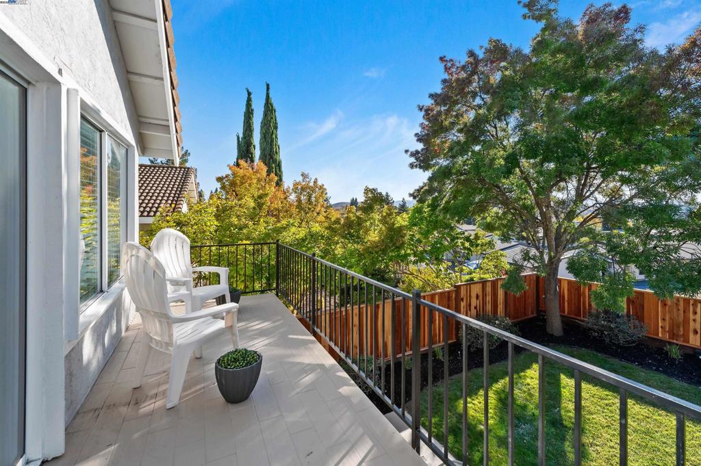 CANYON CREST - Residential