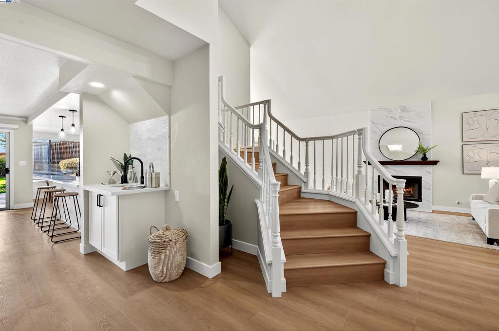 CANYON CREST - Residential