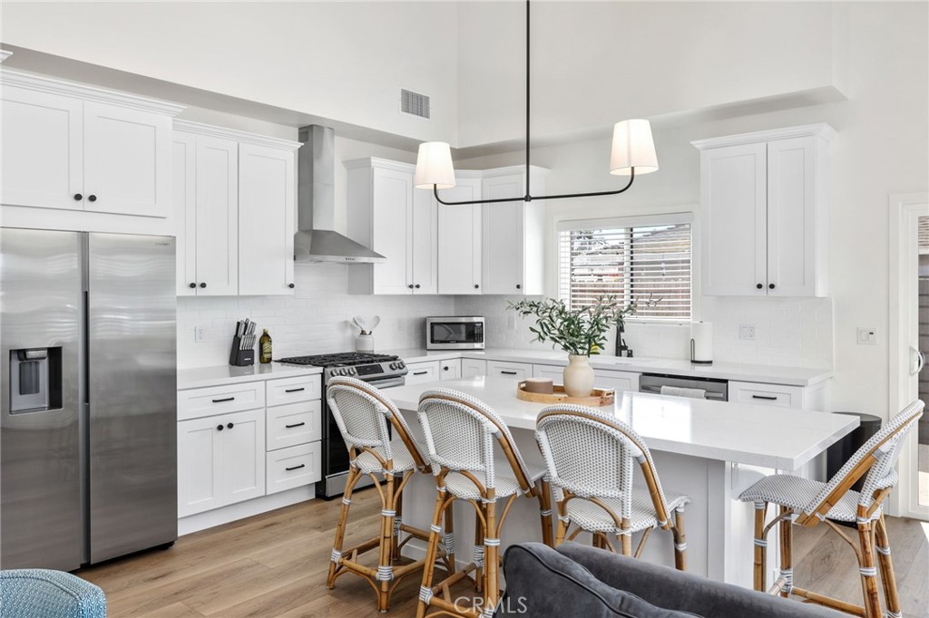 4878 W 133rd Street