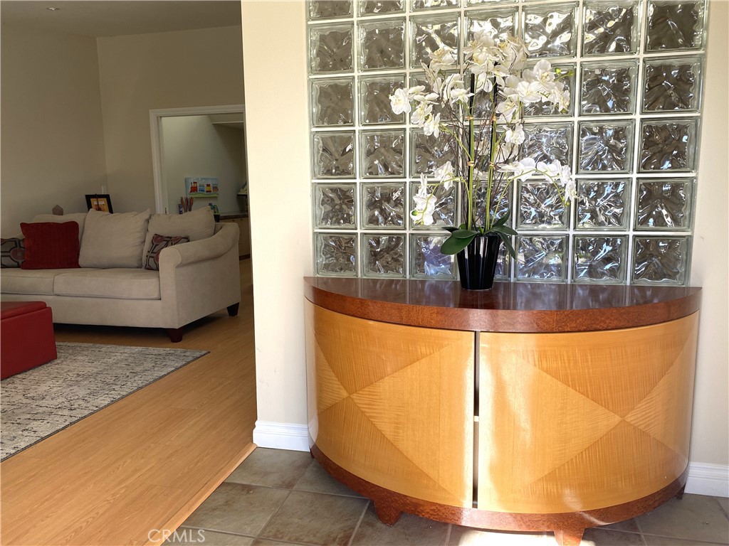 1771 Sunningdale Rd., M14-49D