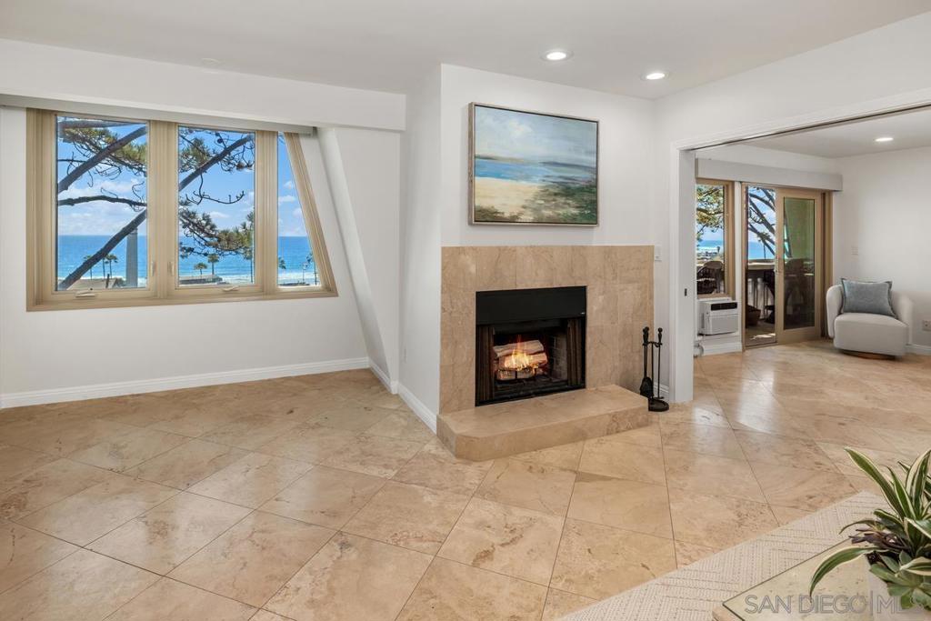 Del Mar - Residential