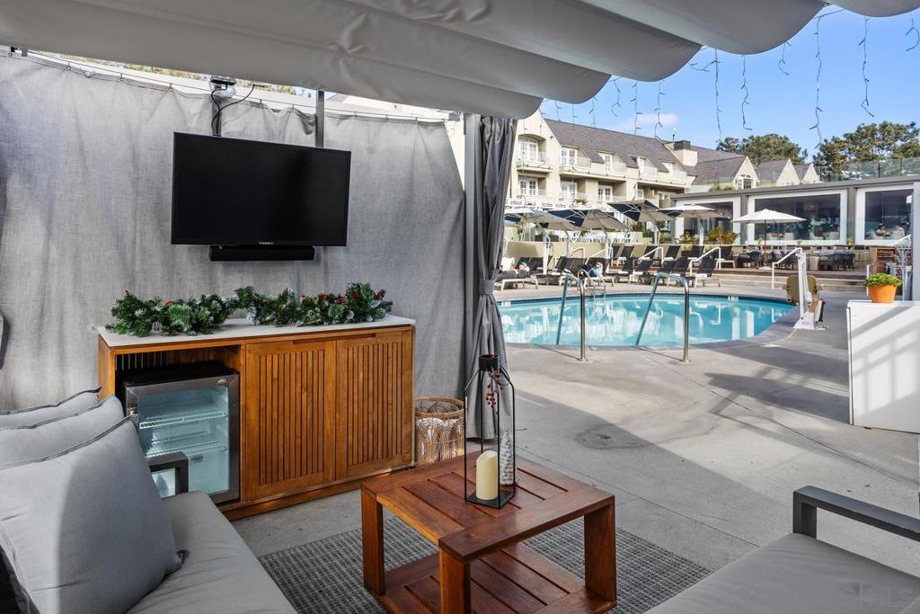 Del Mar - Residential