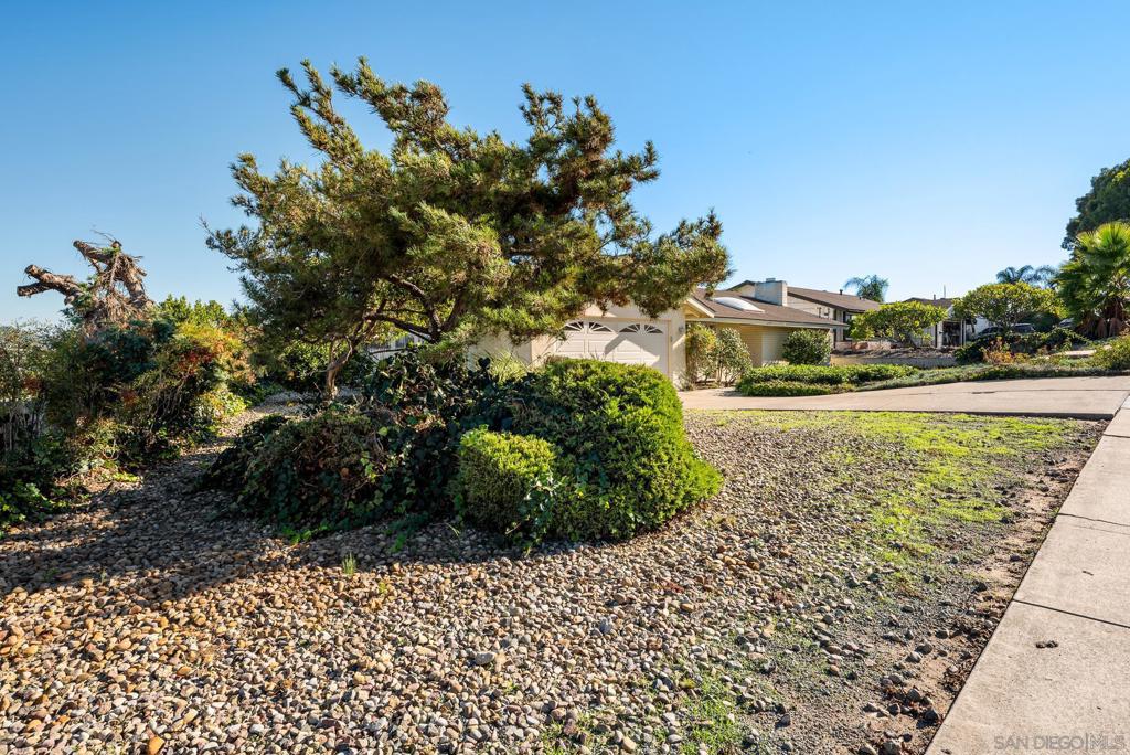 6731 Golfcrest Drive