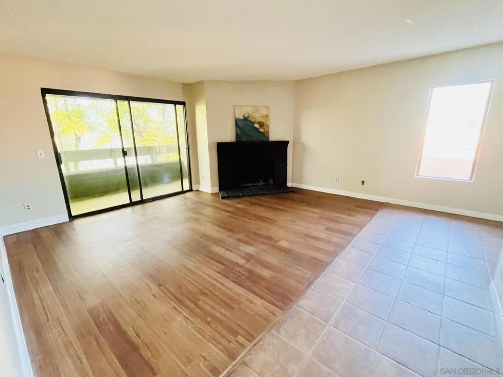 1040 E Washington Ave 33