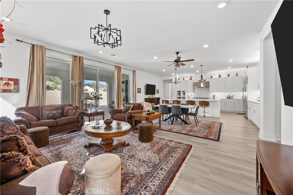 Estrada at Tesoro Highlands - Residential