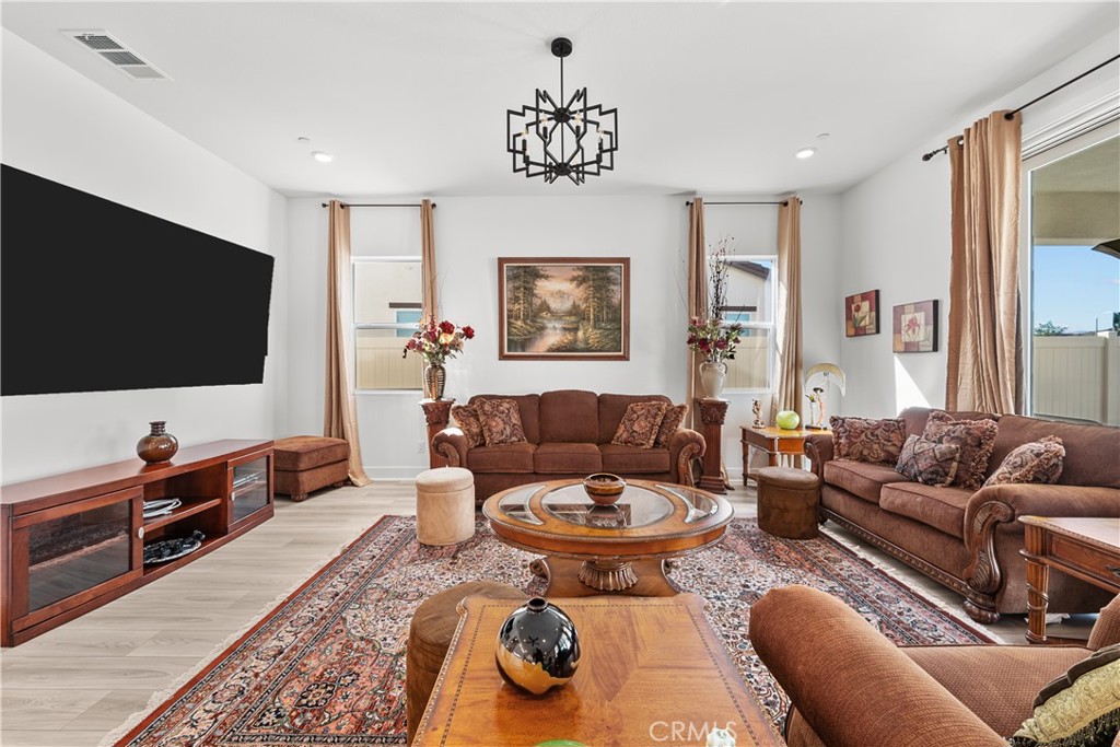 Estrada at Tesoro Highlands - Residential