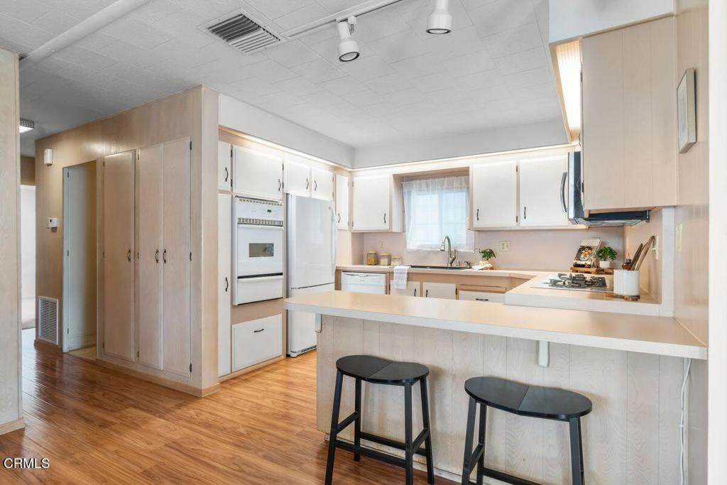 1202 Loma Drive 107
