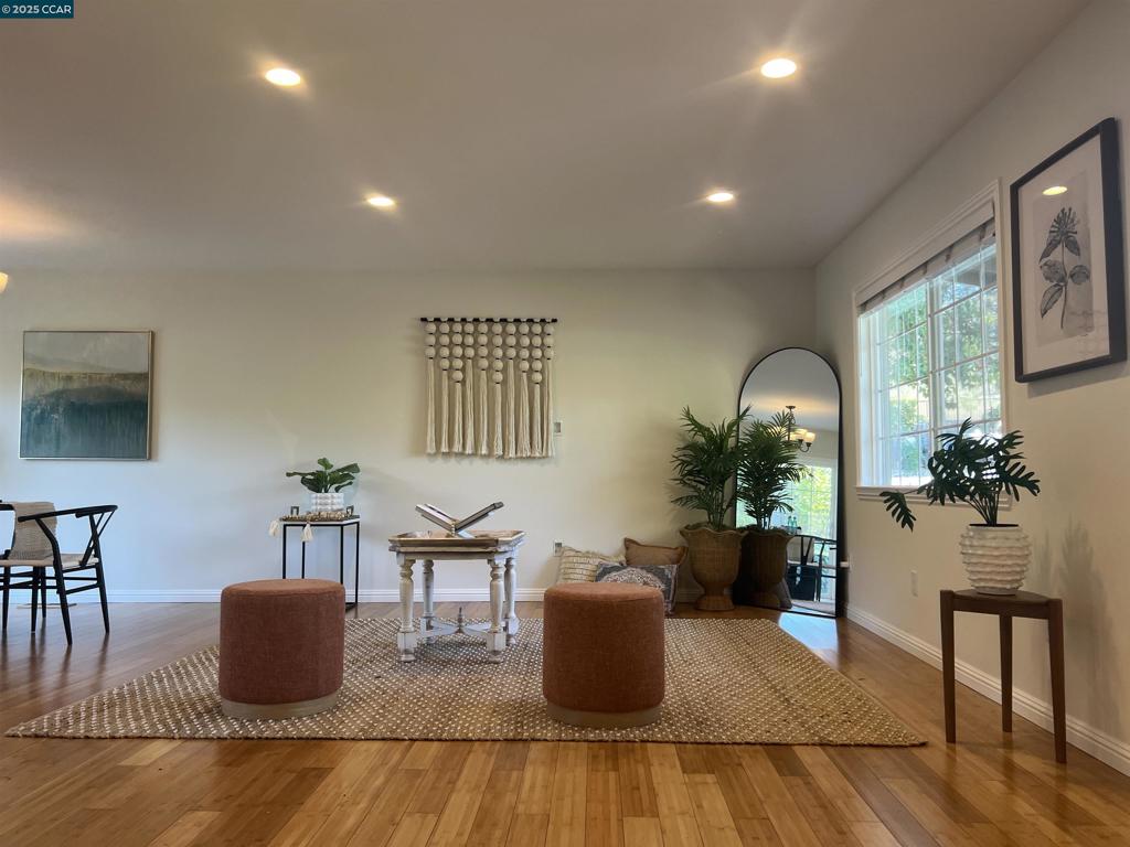 MACDONOUGH - Residential