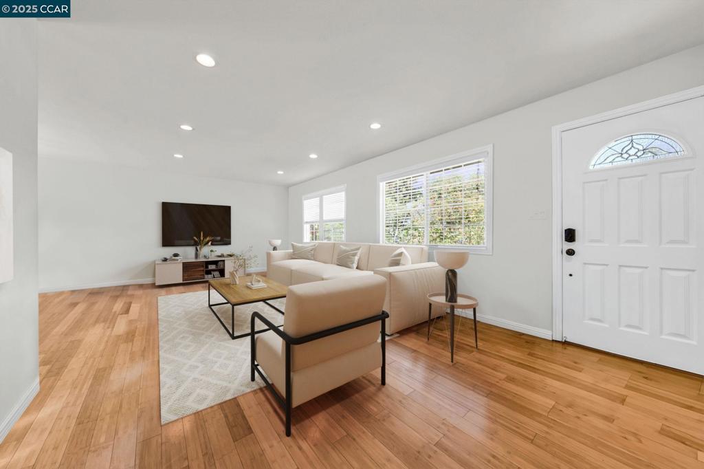 MACDONOUGH - Residential
