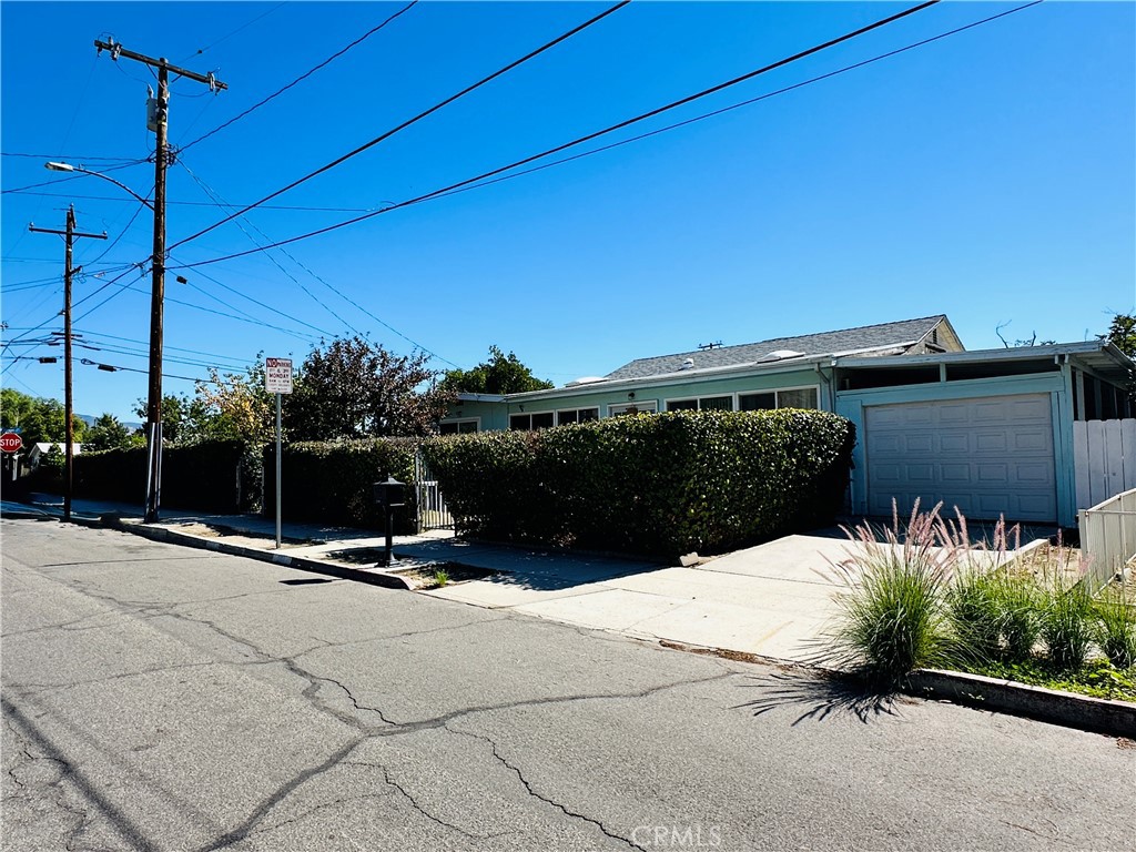264 E 2nd