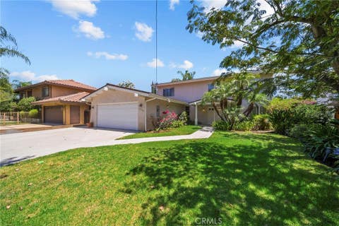 Photo of 10106 Petit AVE, North Hills, CA 91343 (MLS # SR26170121)