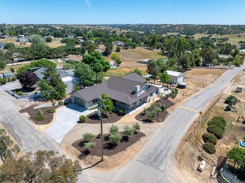 Tiny photo for 5880 Silverado Place, Paso Robles, CA 93446 (MLS # NS26076582)