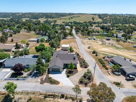 Tiny photo for 5880 Silverado Place, Paso Robles, CA 93446 (MLS # NS26076582)