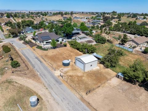 Tiny photo for 5880 Silverado Place, Paso Robles, CA 93446 (MLS # NS26076582)