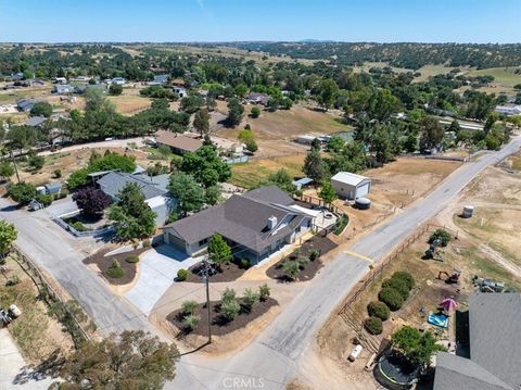 Tiny photo for 5880 Silverado Place, Paso Robles, CA 93446 (MLS # NS26076582)