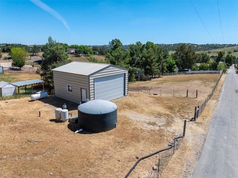 Tiny photo for 5880 Silverado Place, Paso Robles, CA 93446 (MLS # NS26076582)