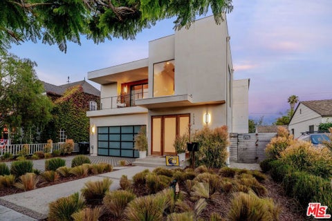 Photo of 1724 Pine Street, Santa Monica, CA 90405 (MLS # 26851445)
