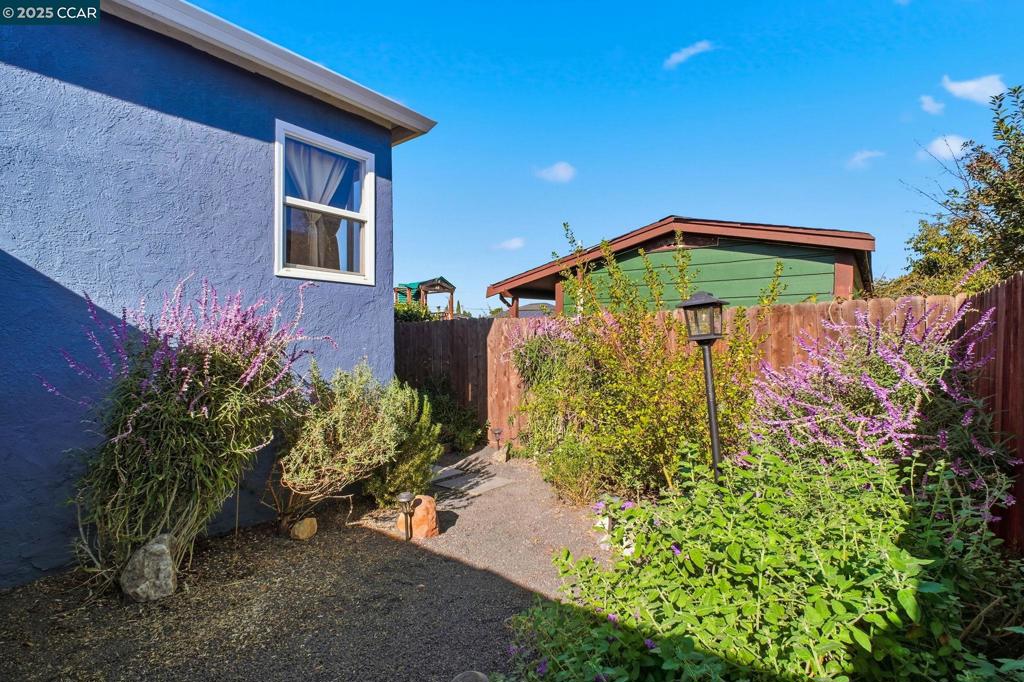 DOWNTOWN - Residential