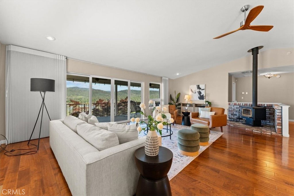 Properties 3 5419 Royal Oaks