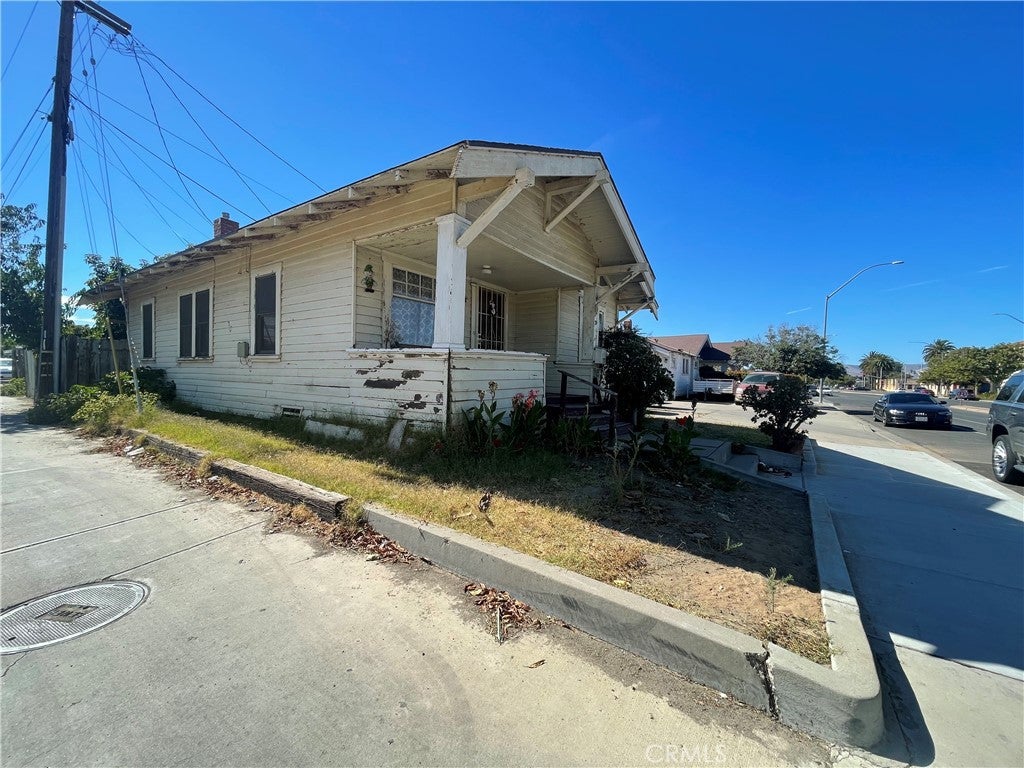 211 S Pine