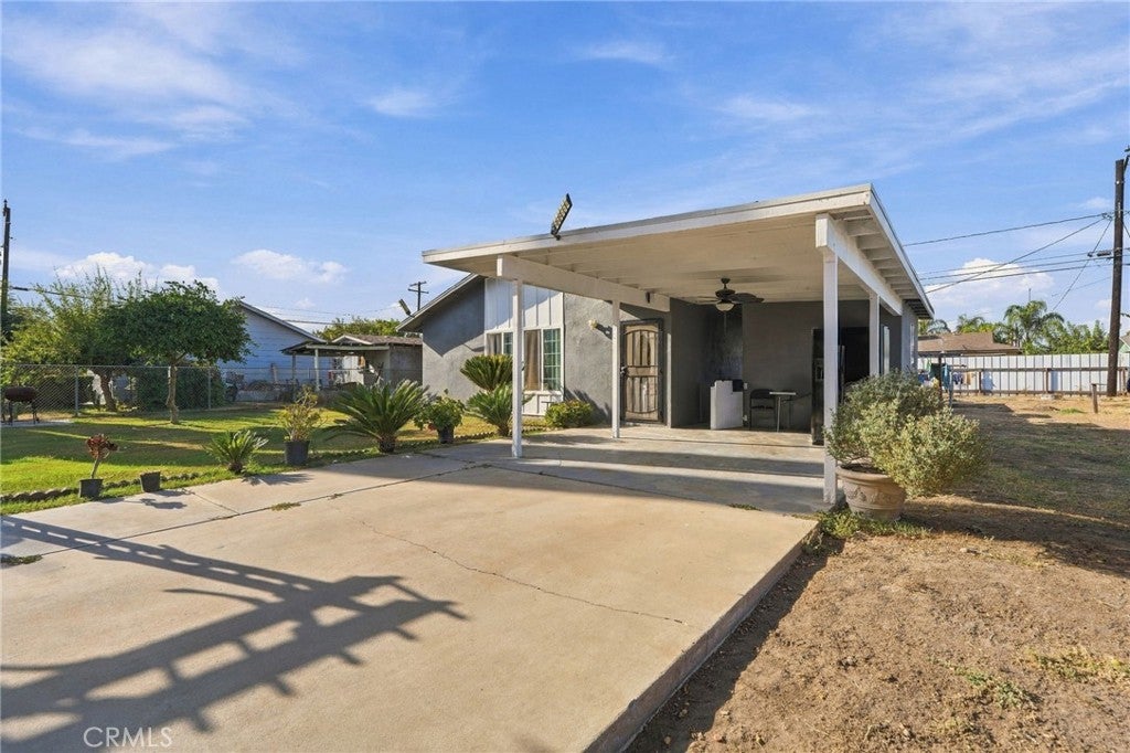 16420 Hudson