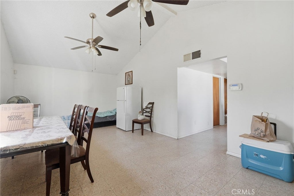 16420 Hudson
