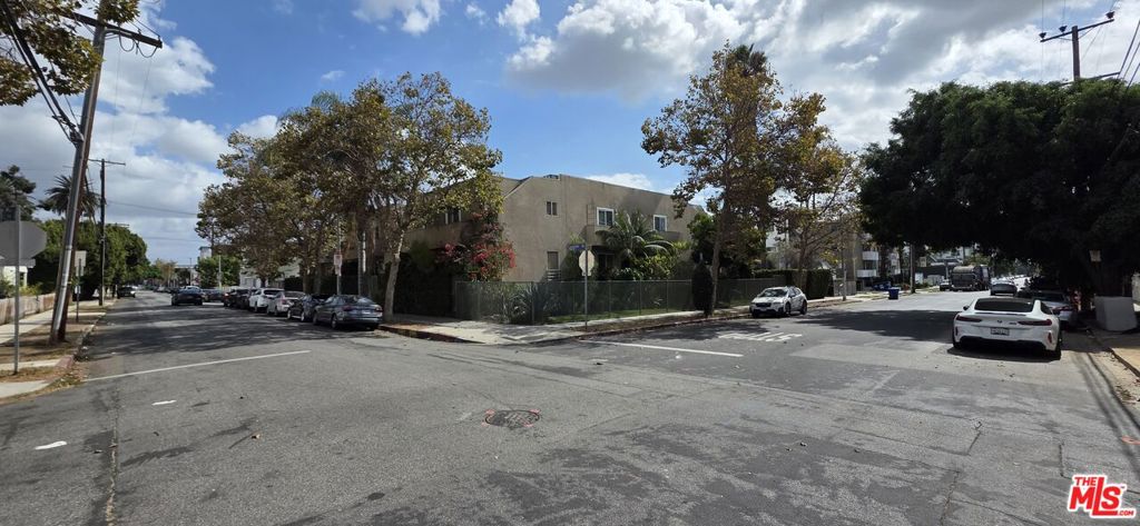 Sycamore Townhomes - Residential