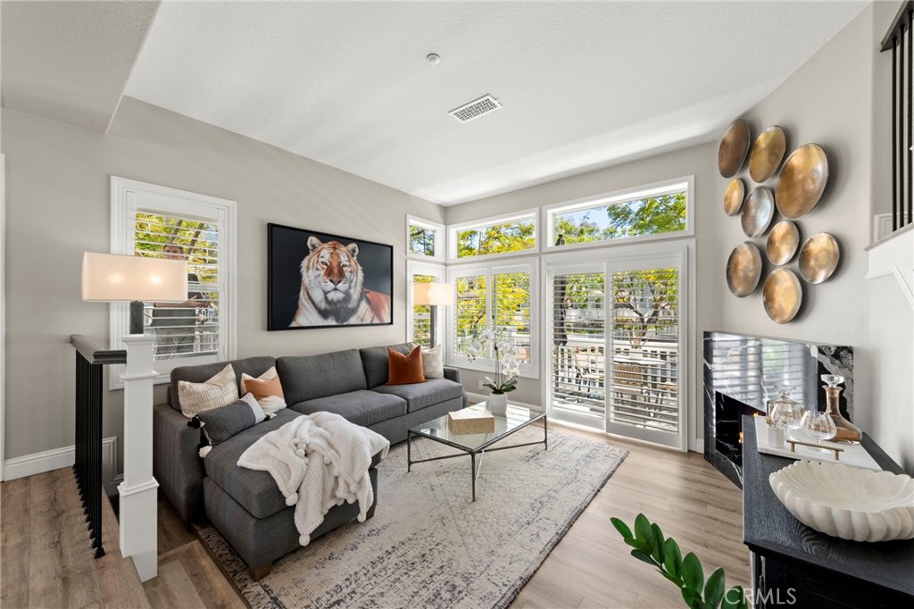 596 N Pageant A