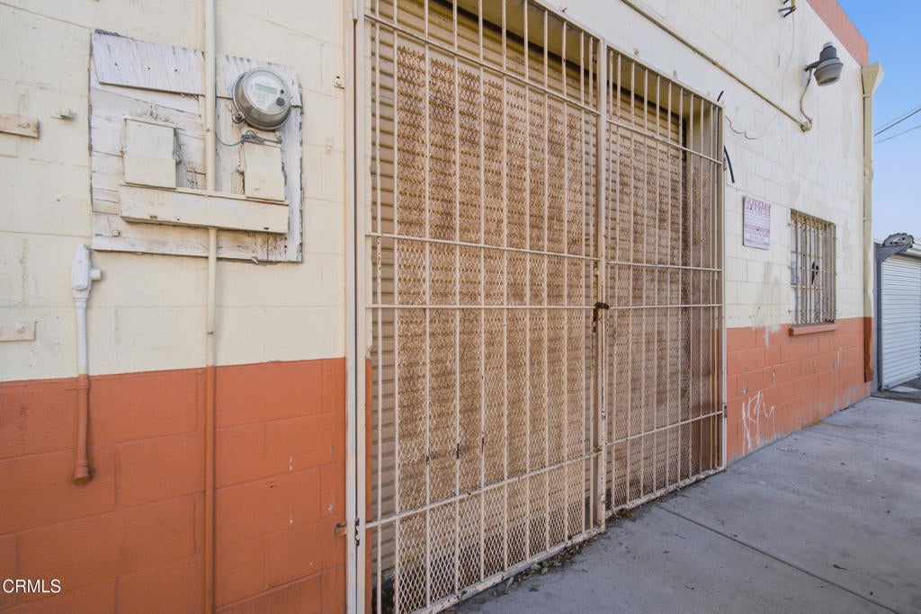 405 N Oxnard Boulevard